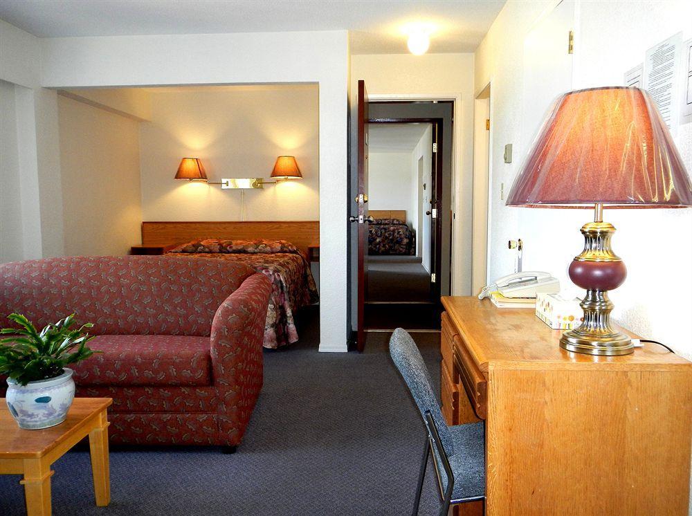 Mayfair Motel 빅토리아 외부 사진