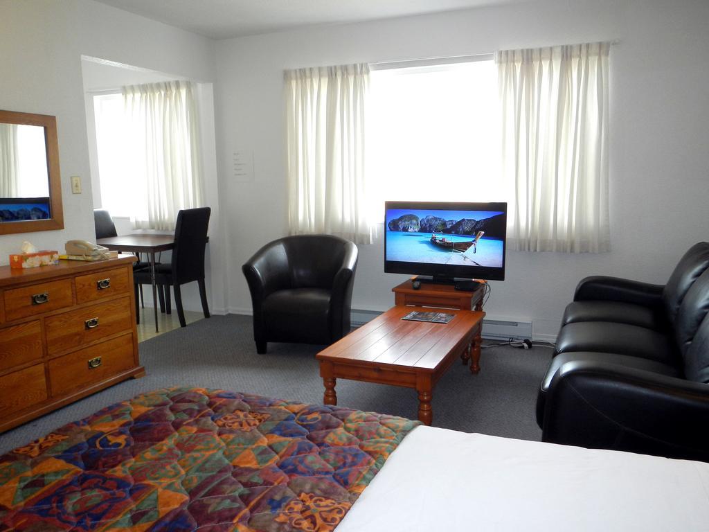 Mayfair Motel 빅토리아 외부 사진
