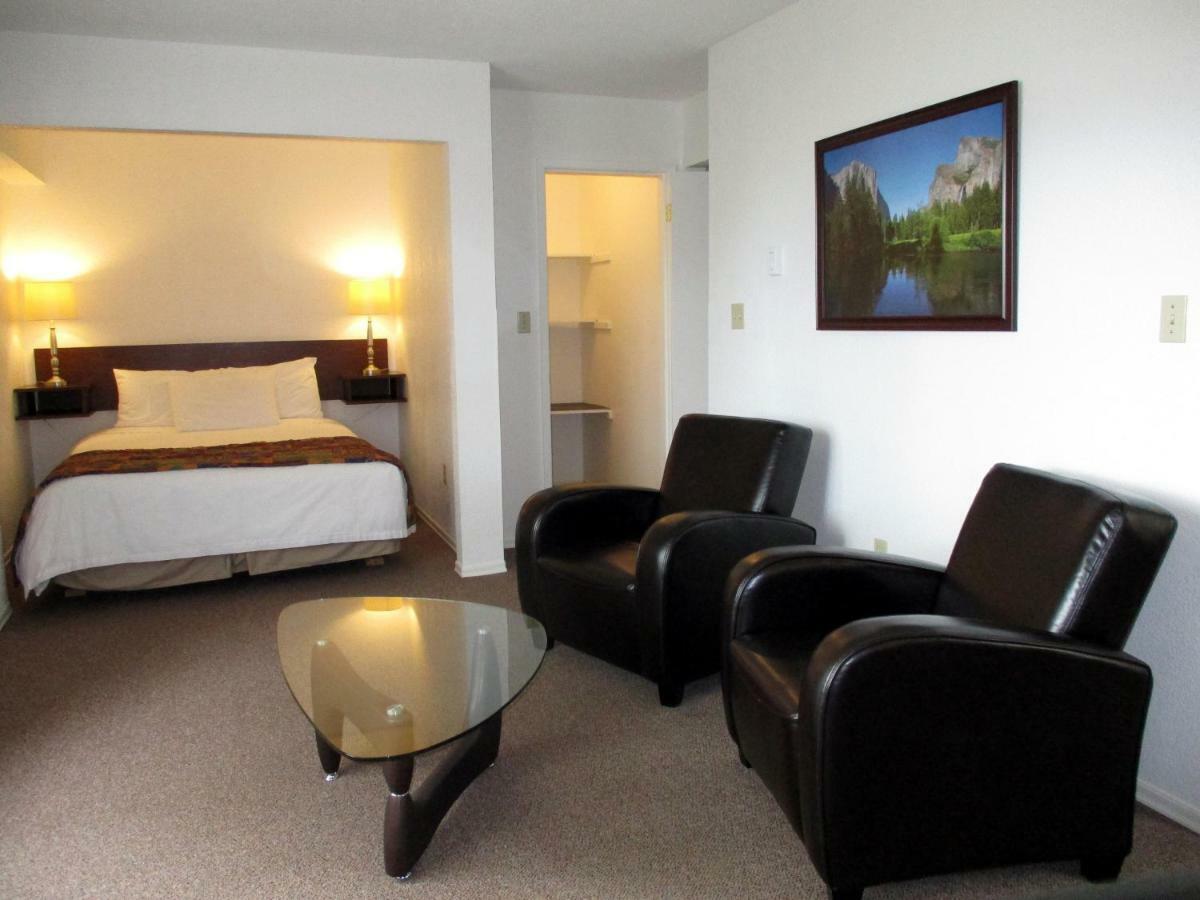 Mayfair Motel 빅토리아 외부 사진